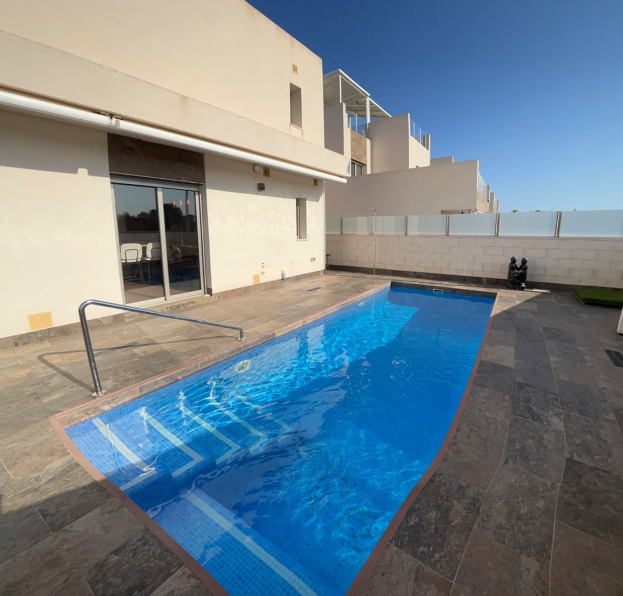 3 soveværelse Villa til salg i Orihuela med swimmingpool - € 419.000 (Ref: 8691103)