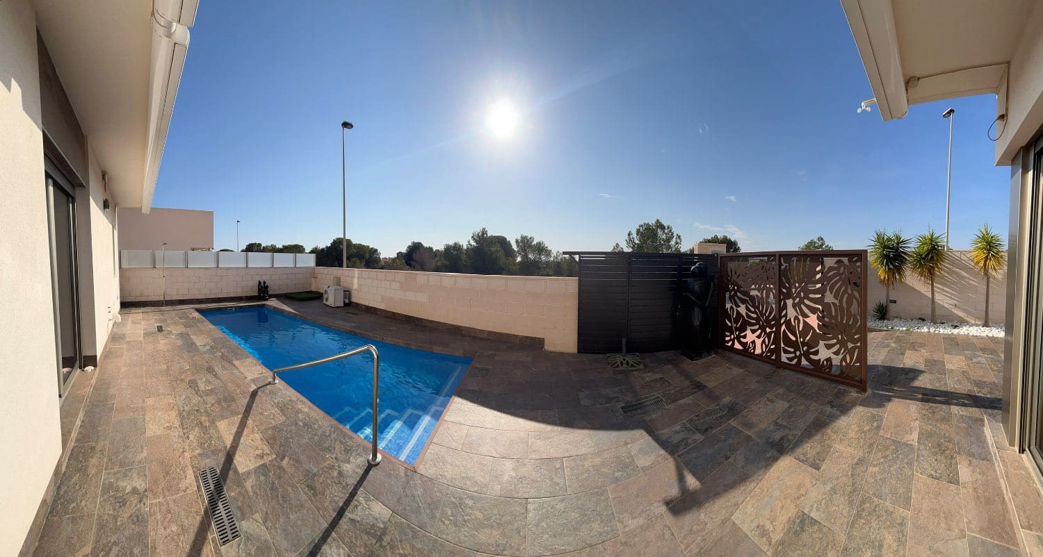 3 soveværelse Villa til salg i Orihuela med swimmingpool - € 419.000 (Ref: 8691103)