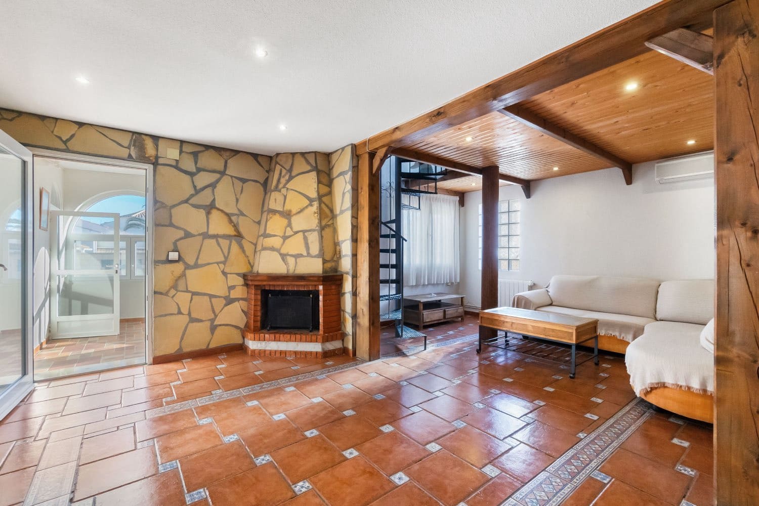 4 Zimmer Villa zu verkaufen in Orihuela mit Pool Garage - 439.000 € (Ref: 8697803)