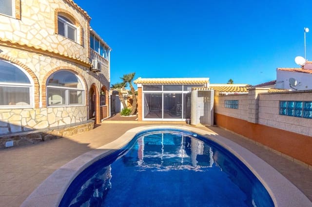 4 Zimmer Villa zu verkaufen in Orihuela mit Pool Garage - 439.000 € (Ref: 8697803)