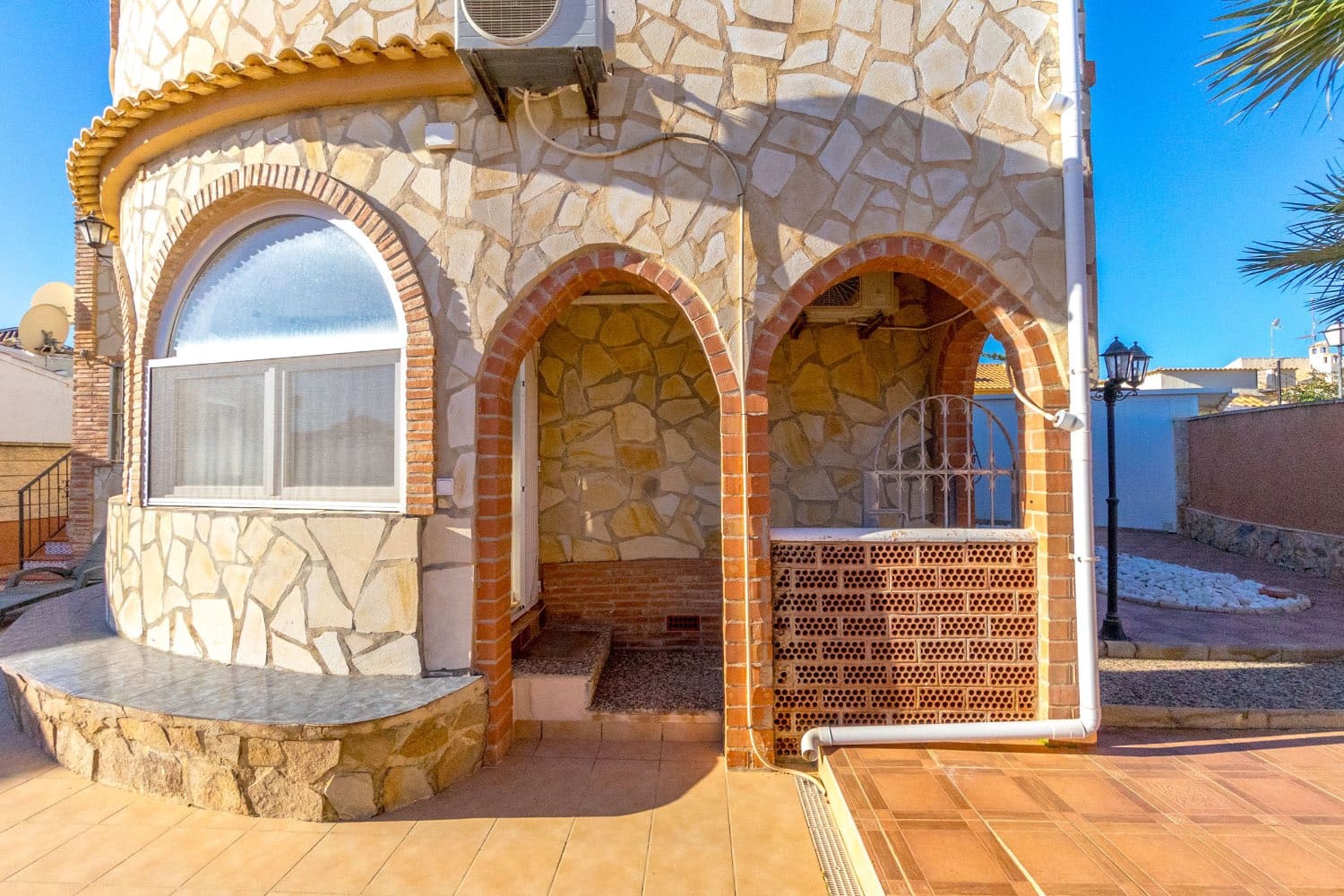 4 Zimmer Villa zu verkaufen in Orihuela mit Pool Garage - 439.000 € (Ref: 8697803)