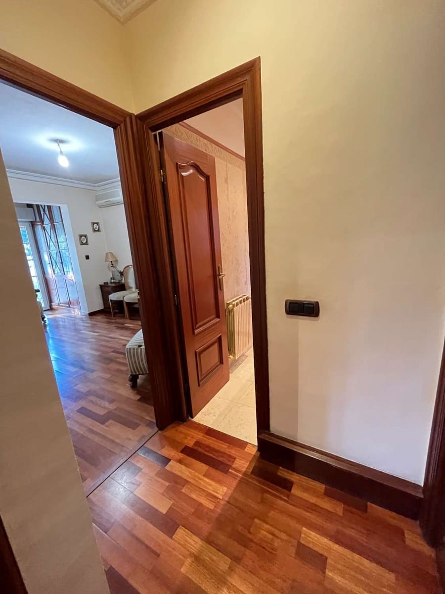 6 soveværelse Villa til salg i Torrevieja med swimmingpool - € 440.000 (Ref: 8757438)