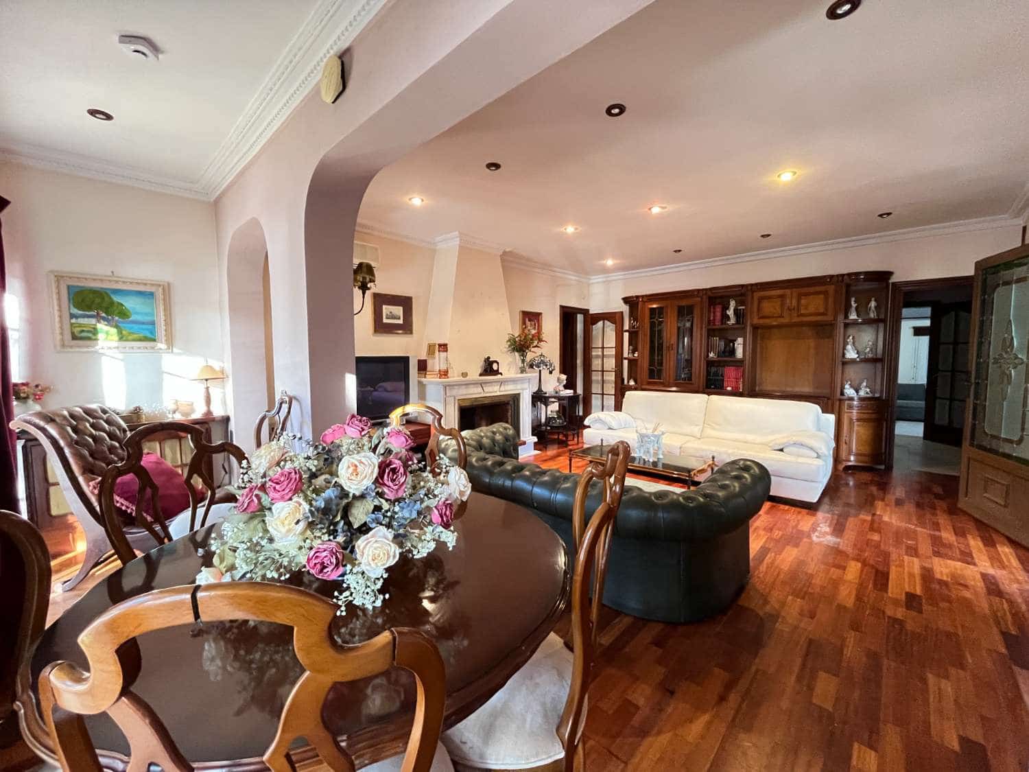 6 soveværelse Villa til salg i Torrevieja med swimmingpool - € 440.000 (Ref: 8757438)