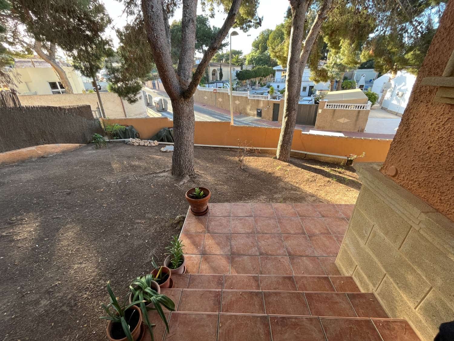 6 soveværelse Villa til salg i Torrevieja med swimmingpool - € 440.000 (Ref: 8757438)