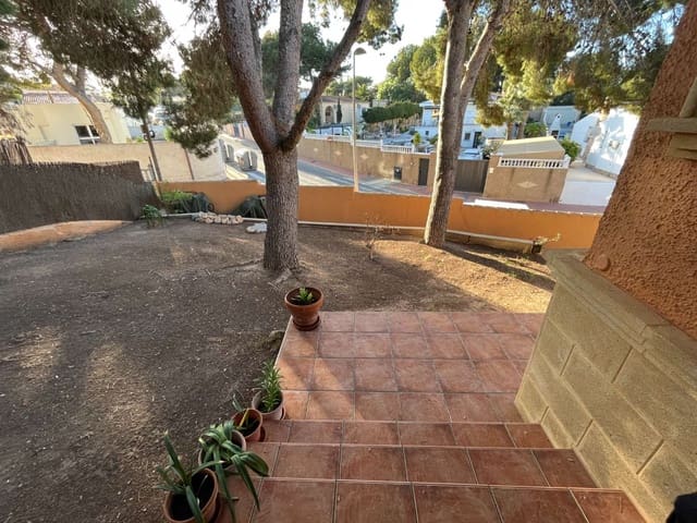 6 Zimmer Villa zu verkaufen in Torrevieja mit Pool - 440.000 € (Ref: 8757438)