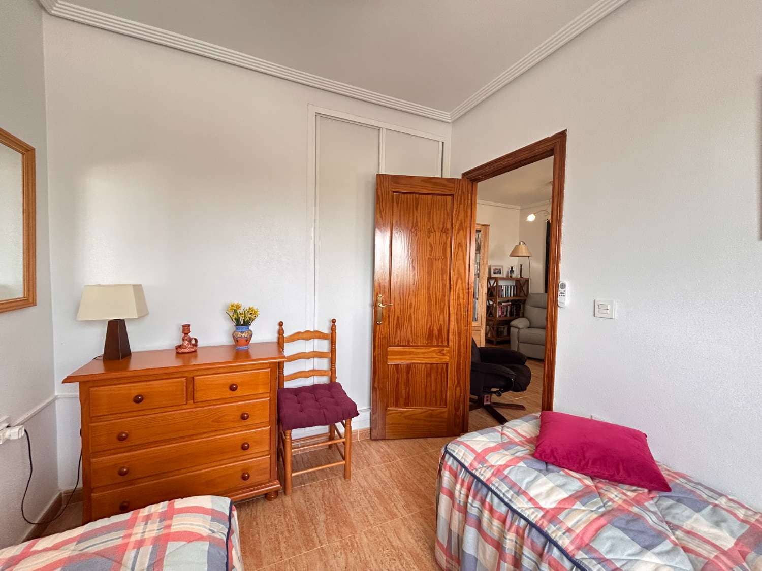 2 soveværelse Strandlejlighed til salg i Orihuela Costa med swimmingpool - € 142.000 (Ref: 8885727)