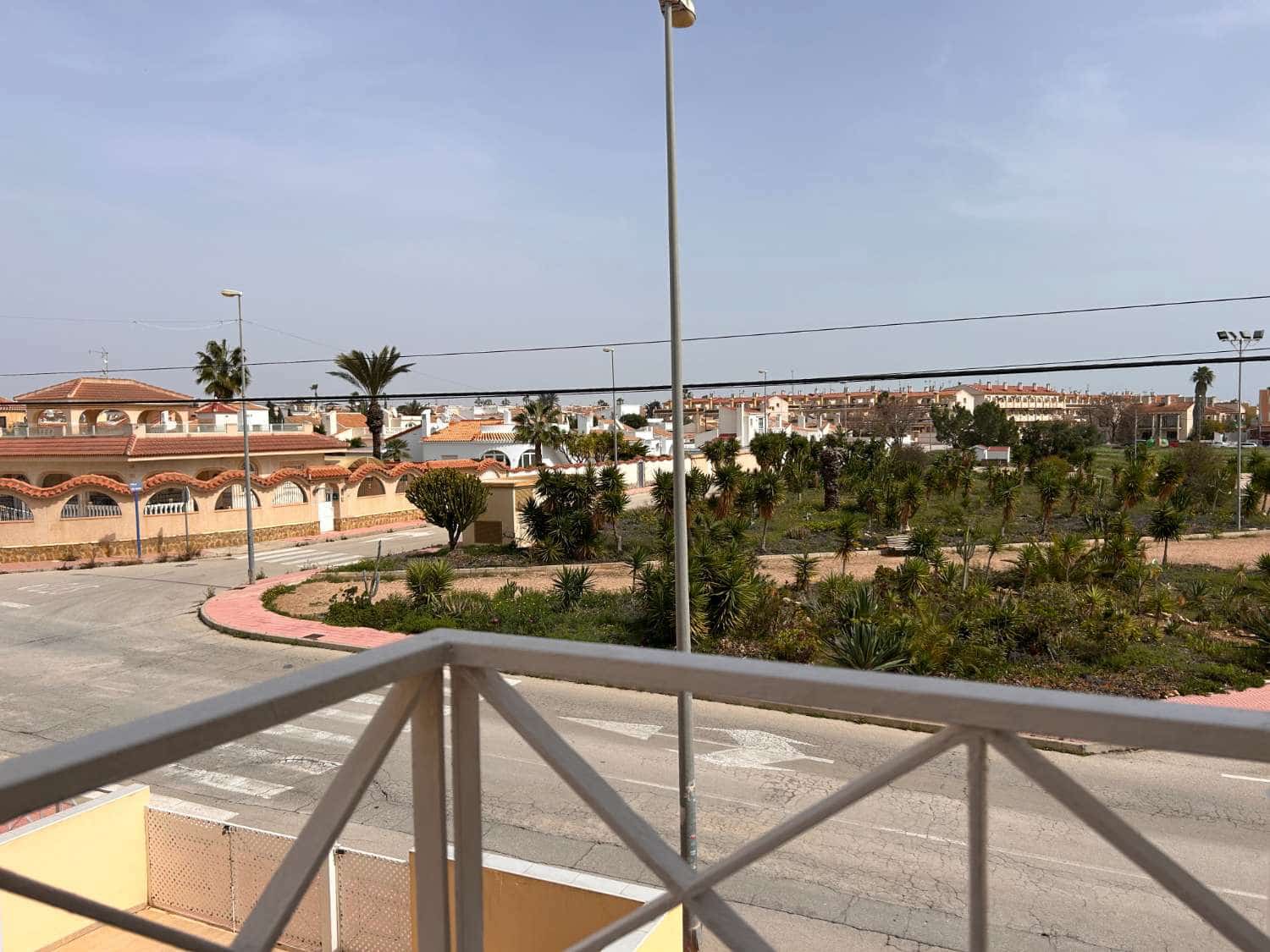 2 soveværelse Strandlejlighed til salg i Orihuela Costa med swimmingpool - € 142.000 (Ref: 8885727)