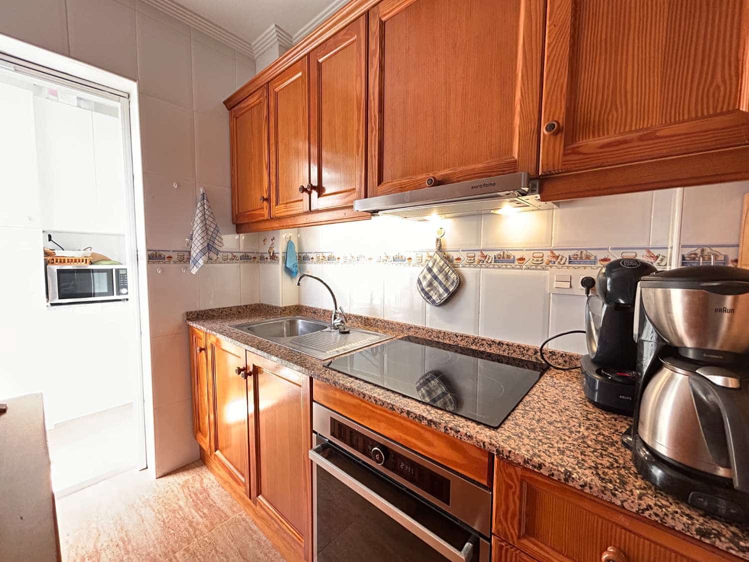 2 soveværelse Strandlejlighed til salg i Orihuela Costa med swimmingpool - € 142.000 (Ref: 8885727)