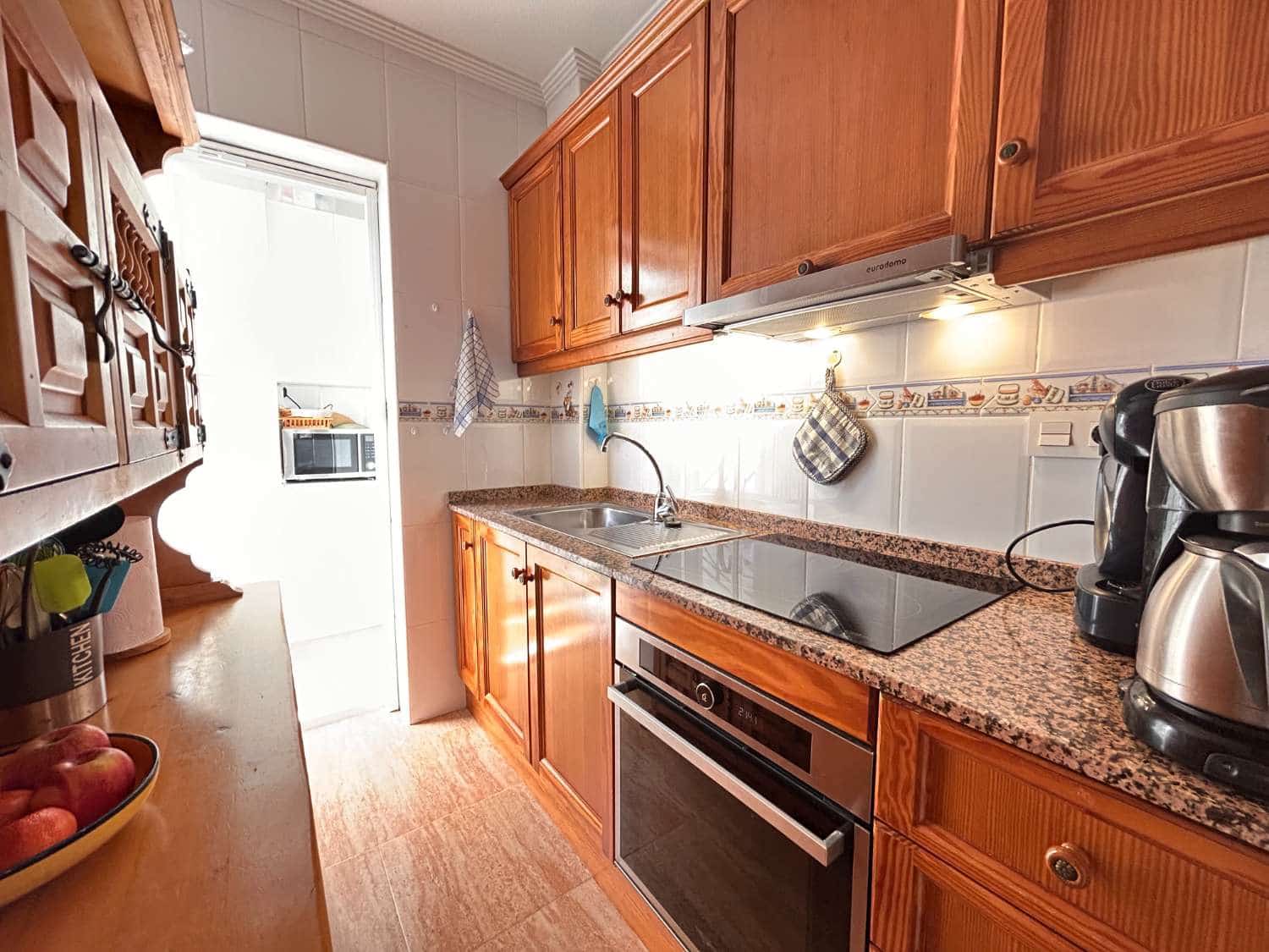 2 soveværelse Strandlejlighed til salg i Orihuela Costa med swimmingpool - € 142.000 (Ref: 8885727)