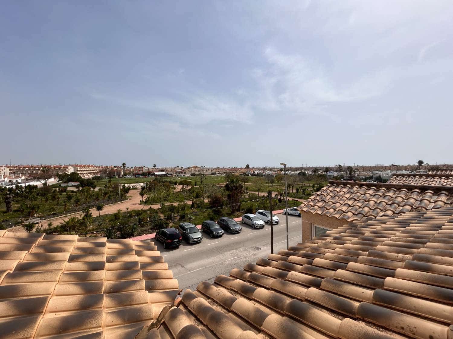 2 soveværelse Strandlejlighed til salg i Orihuela Costa med swimmingpool - € 142.000 (Ref: 8885727)