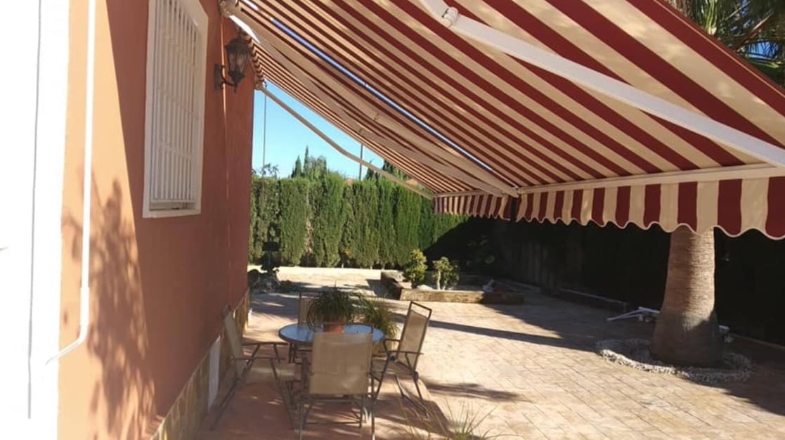 3 sovrum Villa till salu i Muchamiel / Mutxamel med pool - 520 000 € (Ref: 8901996)