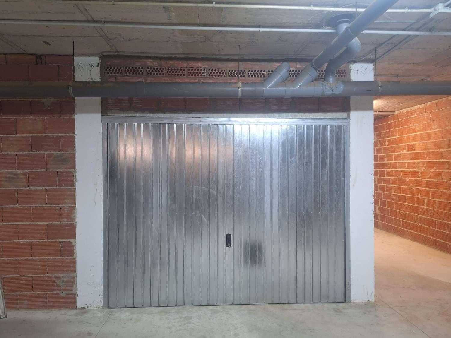 Garasje til salgs i Orihuela Costa - € 12 000 (Ref: 8921242)