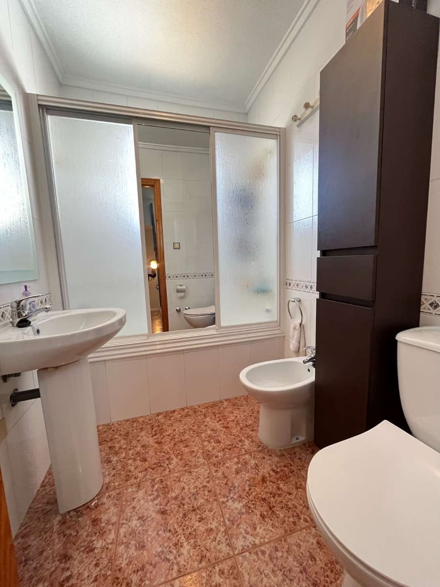 3 bedroom Flat for sale in Orihuela with pool - € 215,000 (Ref: 8945904)