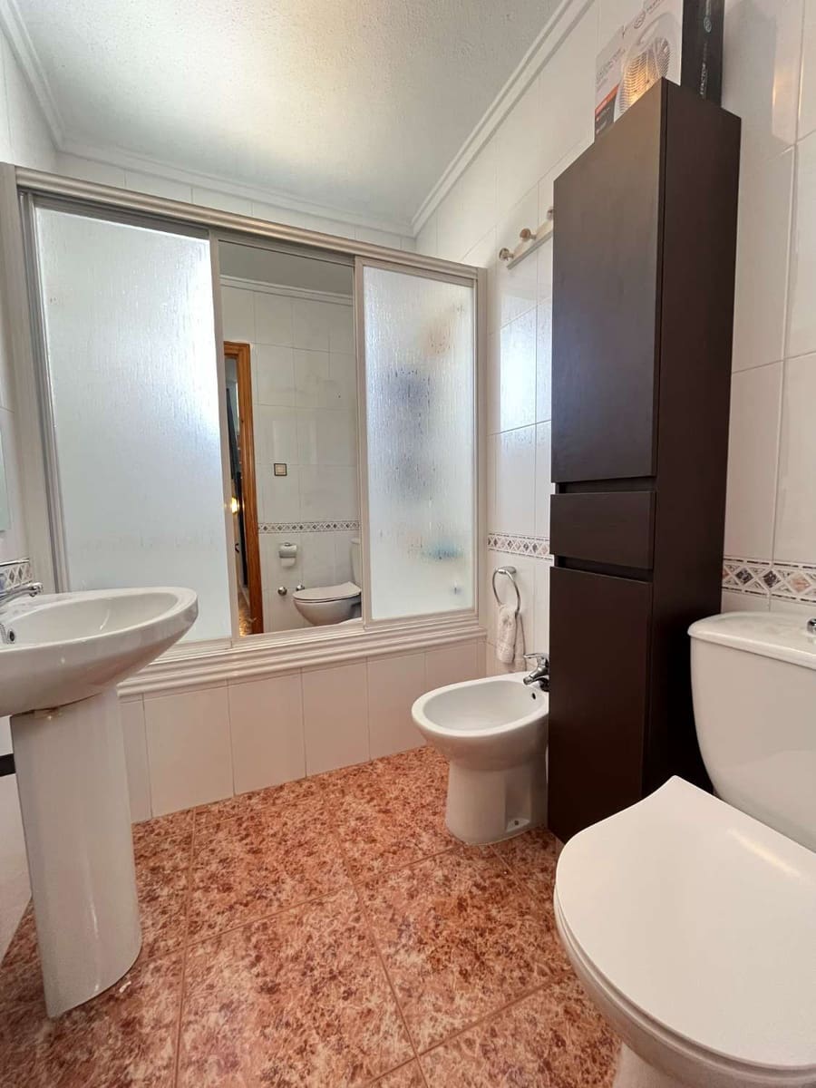 3 bedroom Flat for sale in Orihuela with pool - € 215,000 (Ref: 8945904)