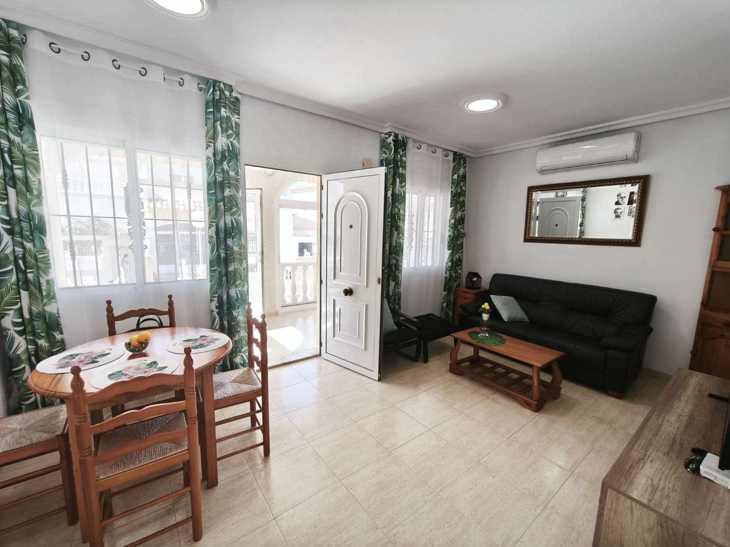 2 bedroom Villa for sale in Orihuela - € 189,900 (Ref: 8945905)