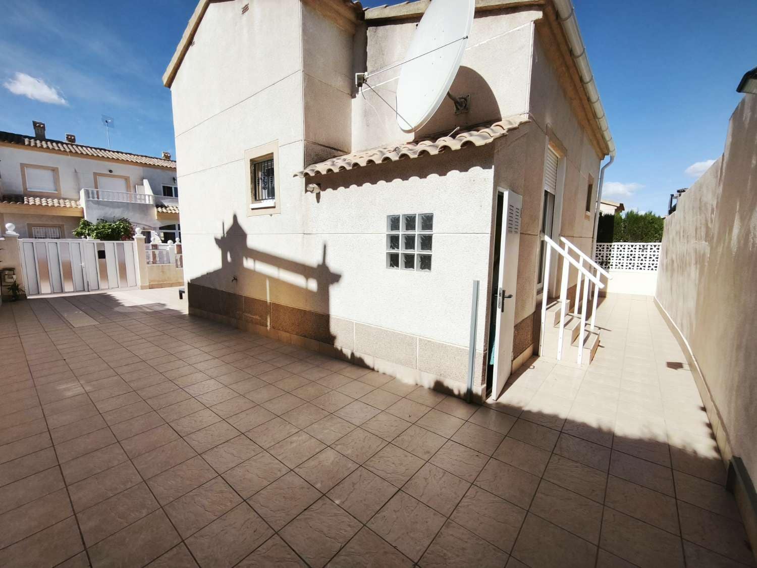 2 bedroom Villa for sale in Orihuela - € 189,900 (Ref: 8945905)