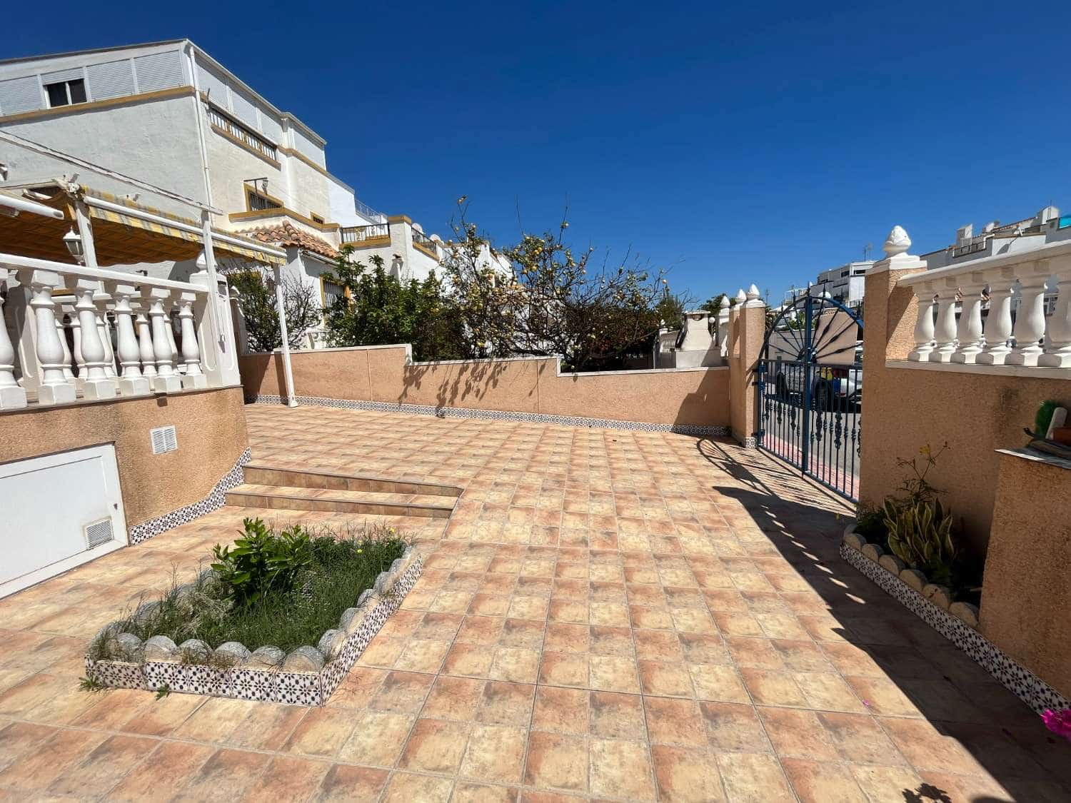 3 makuuhuone Asunto myytävänä paikassa Orihuela mukana uima-altaan - 227 800 € (Ref: 8970188)