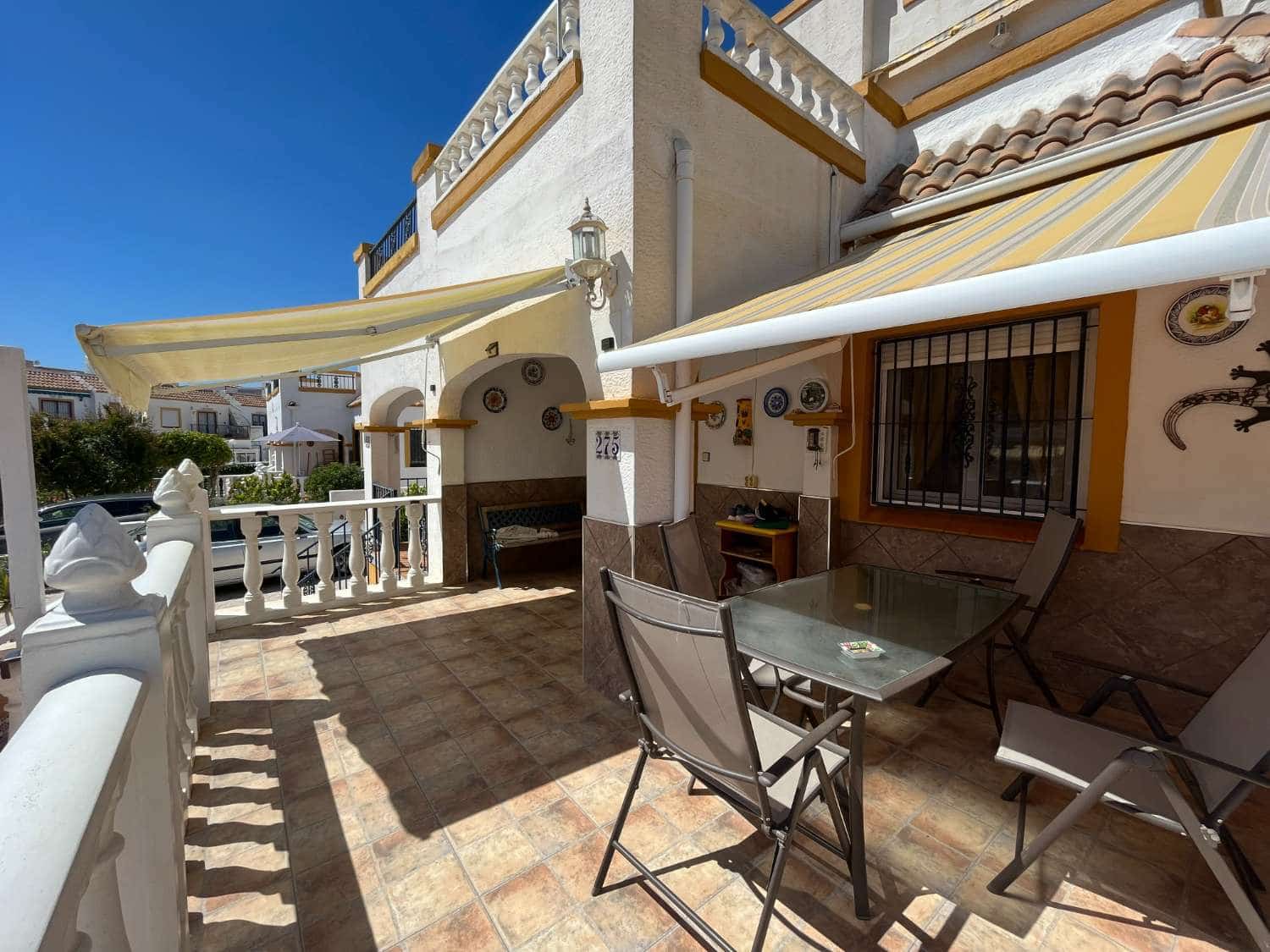 3 makuuhuone Asunto myytävänä paikassa Orihuela mukana uima-altaan - 227 800 € (Ref: 8970188)