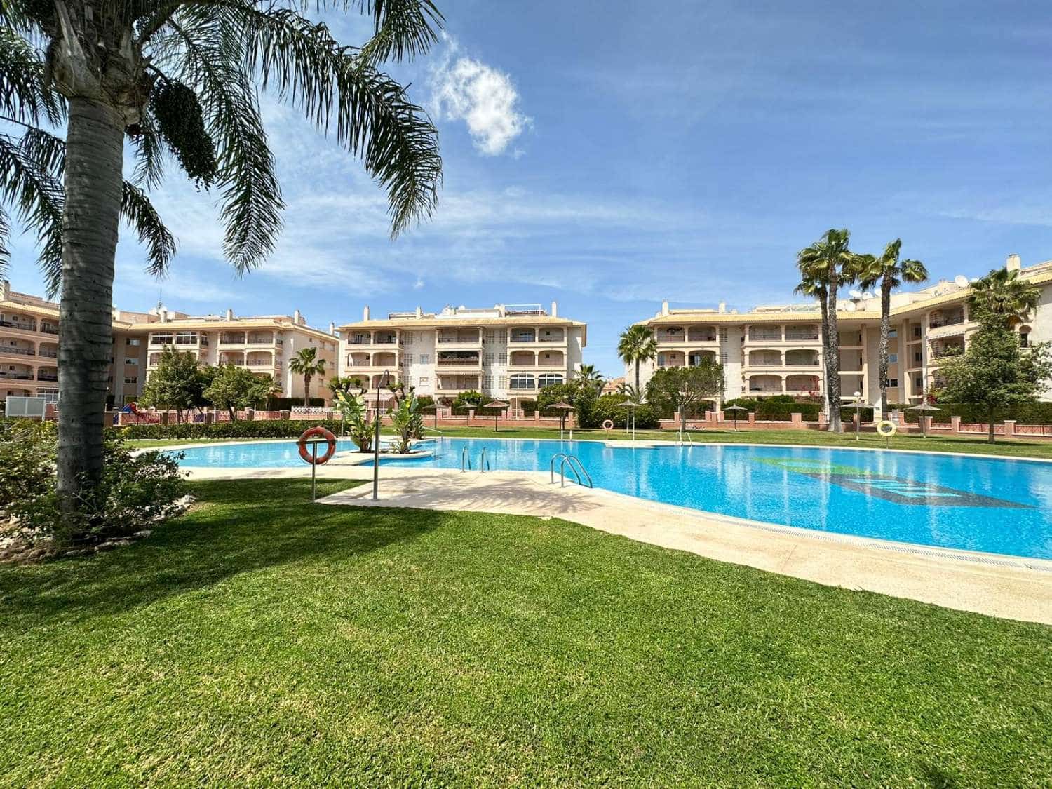 3 bedroom Beach Apartment for sale in Orihuela with pool garage - € 267,000 (Ref: 8971913)