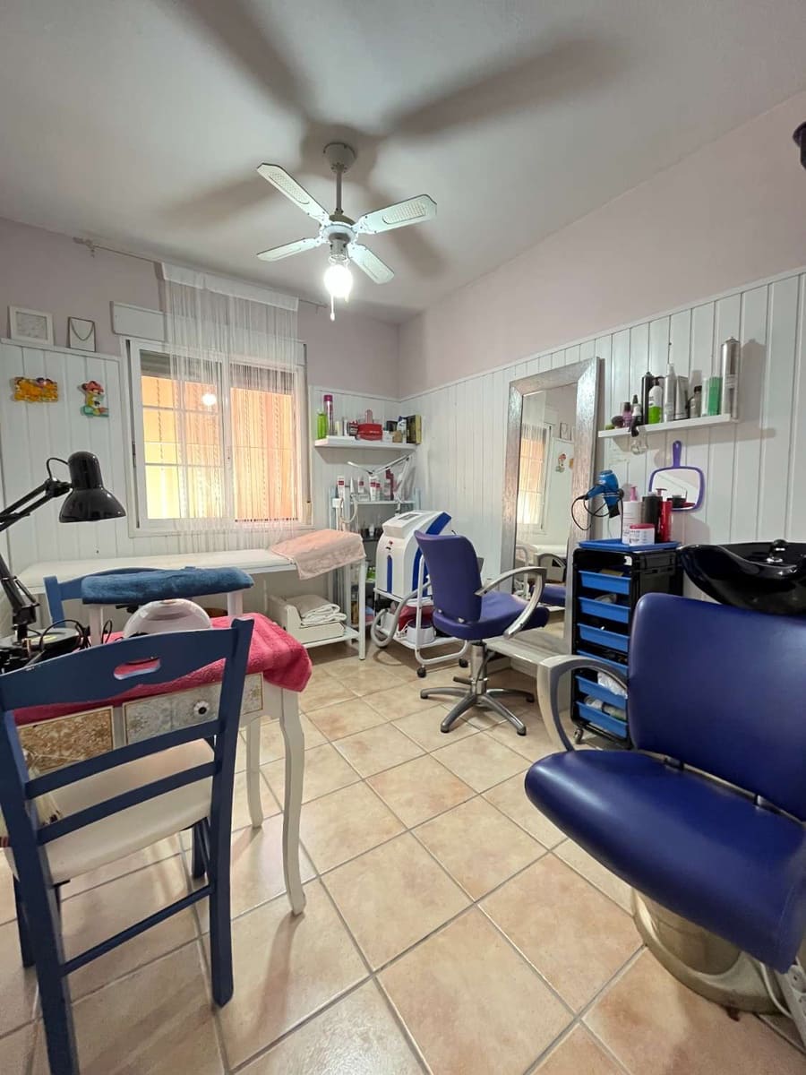 3 soveværelse Villa til salg i Orihuela med swimmingpool - € 284.950 (Ref: 8994479)