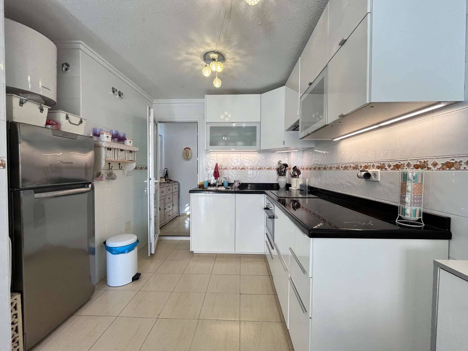 2 bedroom Beach Apartment for sale in Orihuela with pool - € 146,000 (Ref: 9007211)