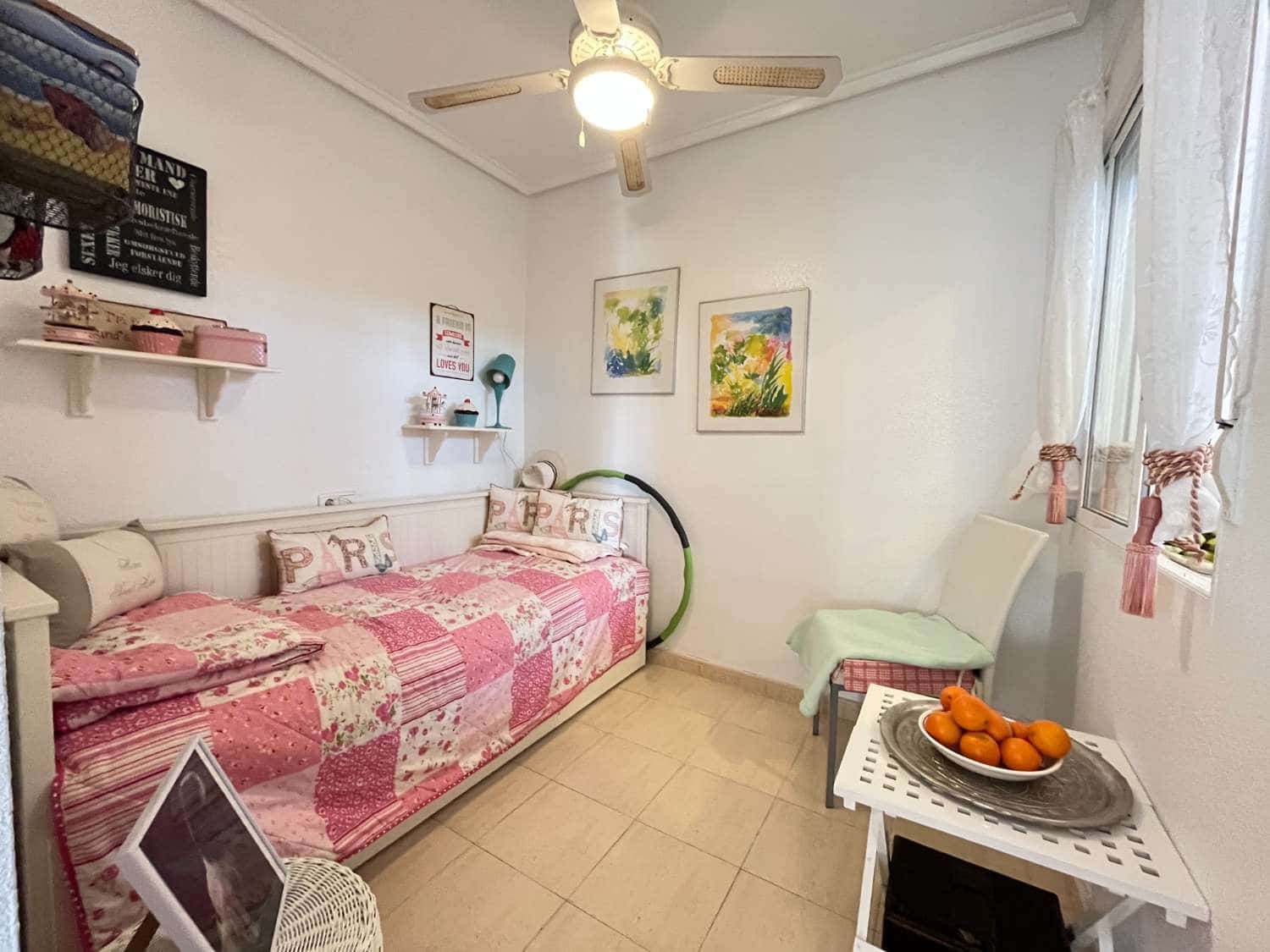 2 bedroom Beach Apartment for sale in Orihuela with pool - € 146,000 (Ref: 9007211)