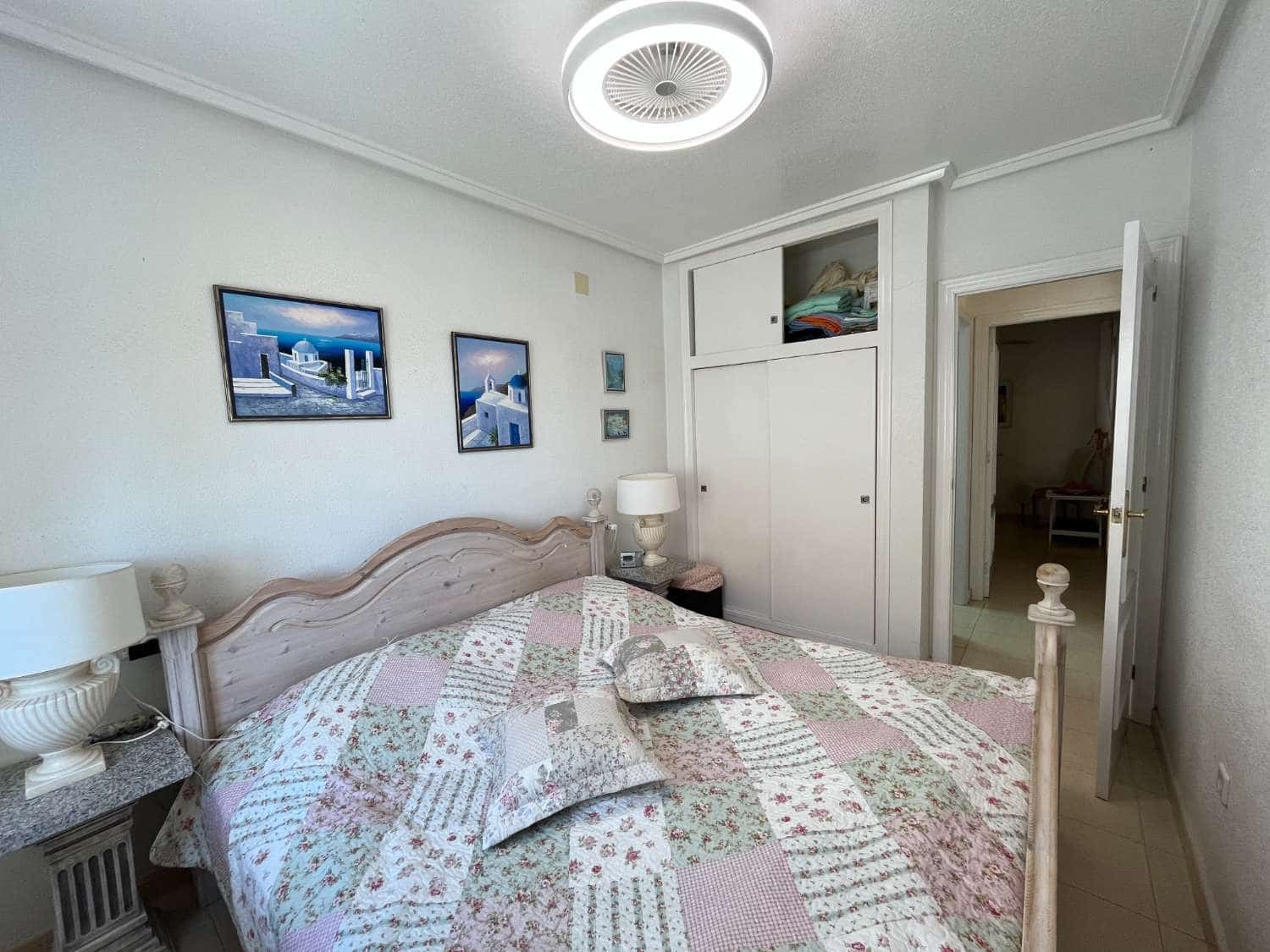 2 bedroom Beach Apartment for sale in Orihuela with pool - € 146,000 (Ref: 9007211)