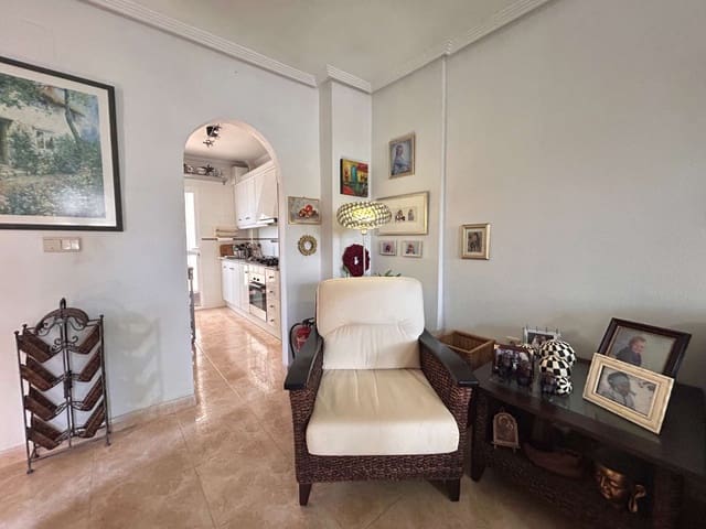 2 makuuhuone Ranta-asunto myytävänä paikassa Los Balcones - Los Altos, Orihuela mukana uima-altaan 
autotalli - 144 000 € (Ref: 9014381)