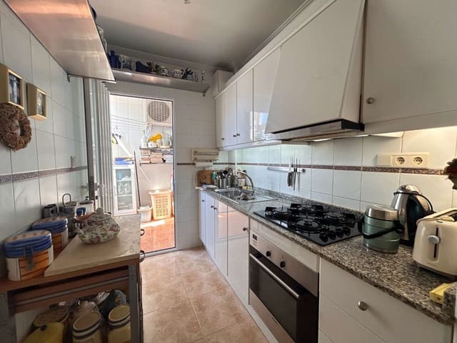 2 makuuhuone Ranta-asunto myytävänä paikassa Los Balcones - Los Altos, Orihuela mukana uima-altaan 
autotalli - 144 000 € (Ref: 9014381)