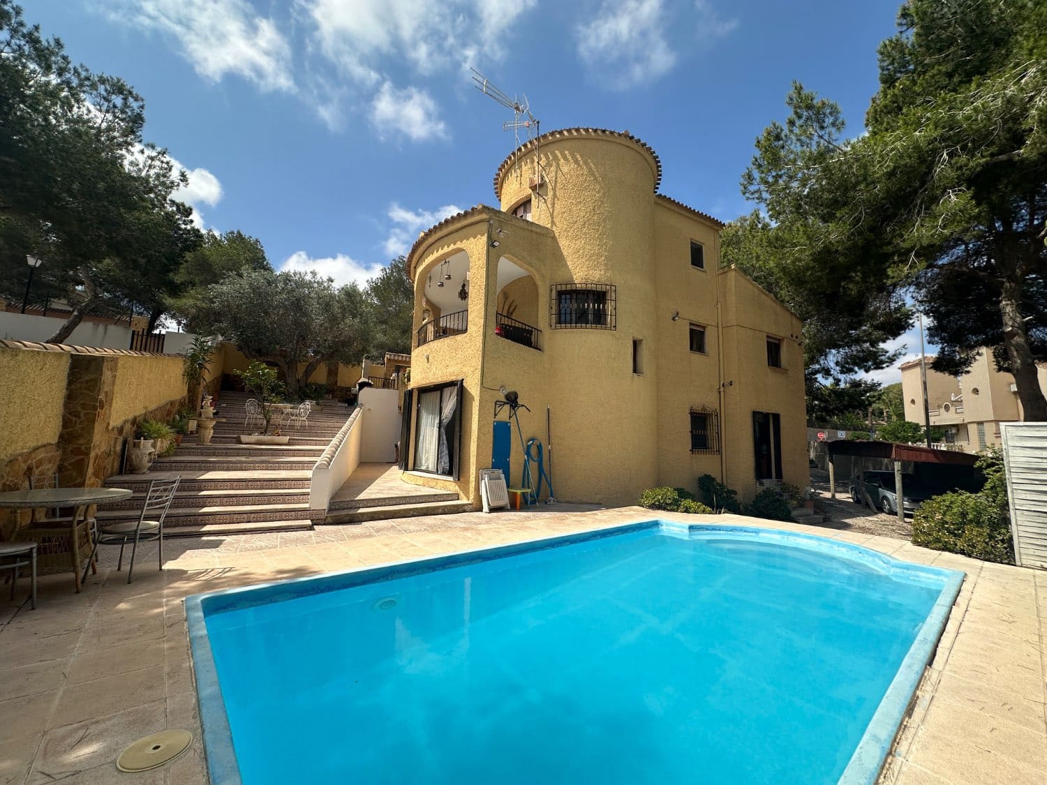 6 bedroom Villa for sale in Orihuela with pool - € 450,000 (Ref: 9036423)