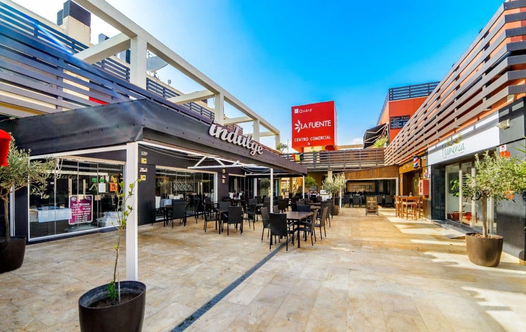 6 bedroom Villa for sale in Orihuela with pool - € 450,000 (Ref: 9036423)