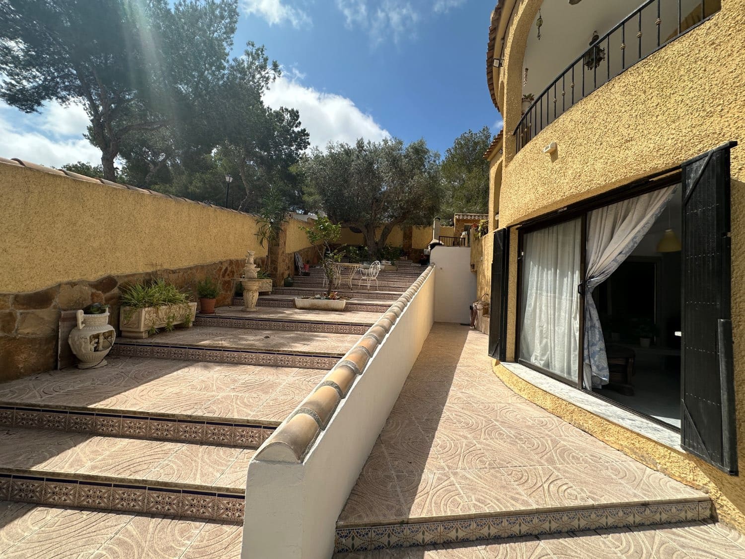 6 bedroom Villa for sale in Orihuela with pool - € 450,000 (Ref: 9036423)