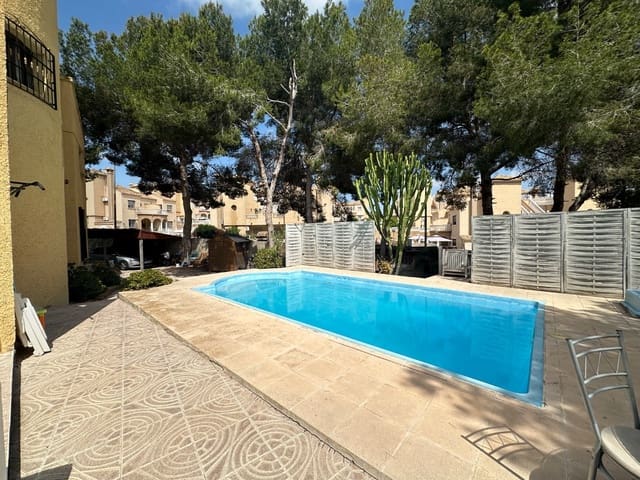 6 soveværelse Villa til salg i Orihuela med swimmingpool - € 450.000 (Ref: 9036423)