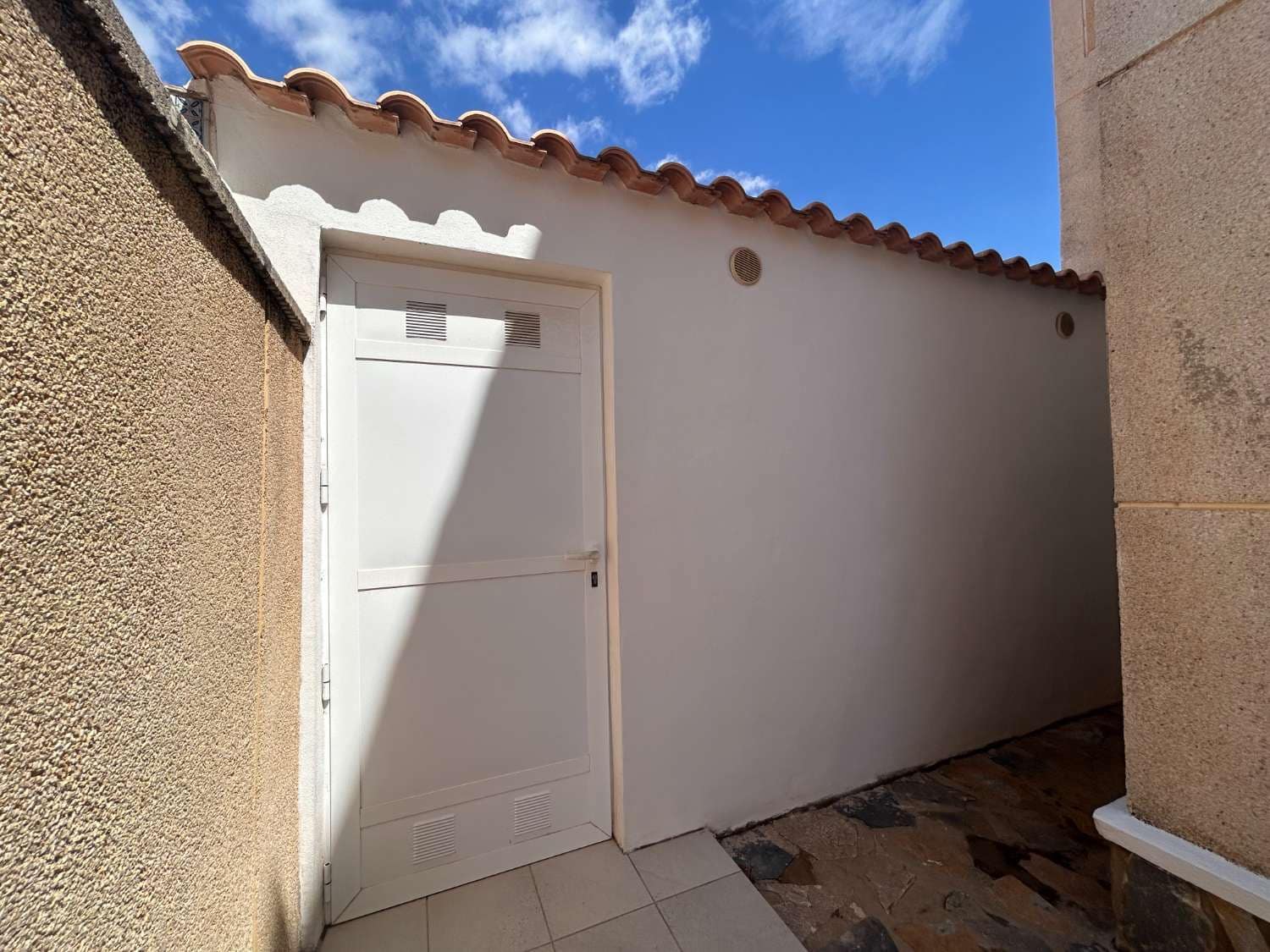 4 soveværelse Villa til salg i Orihuela med swimmingpool - € 359.000 (Ref: 9057333)