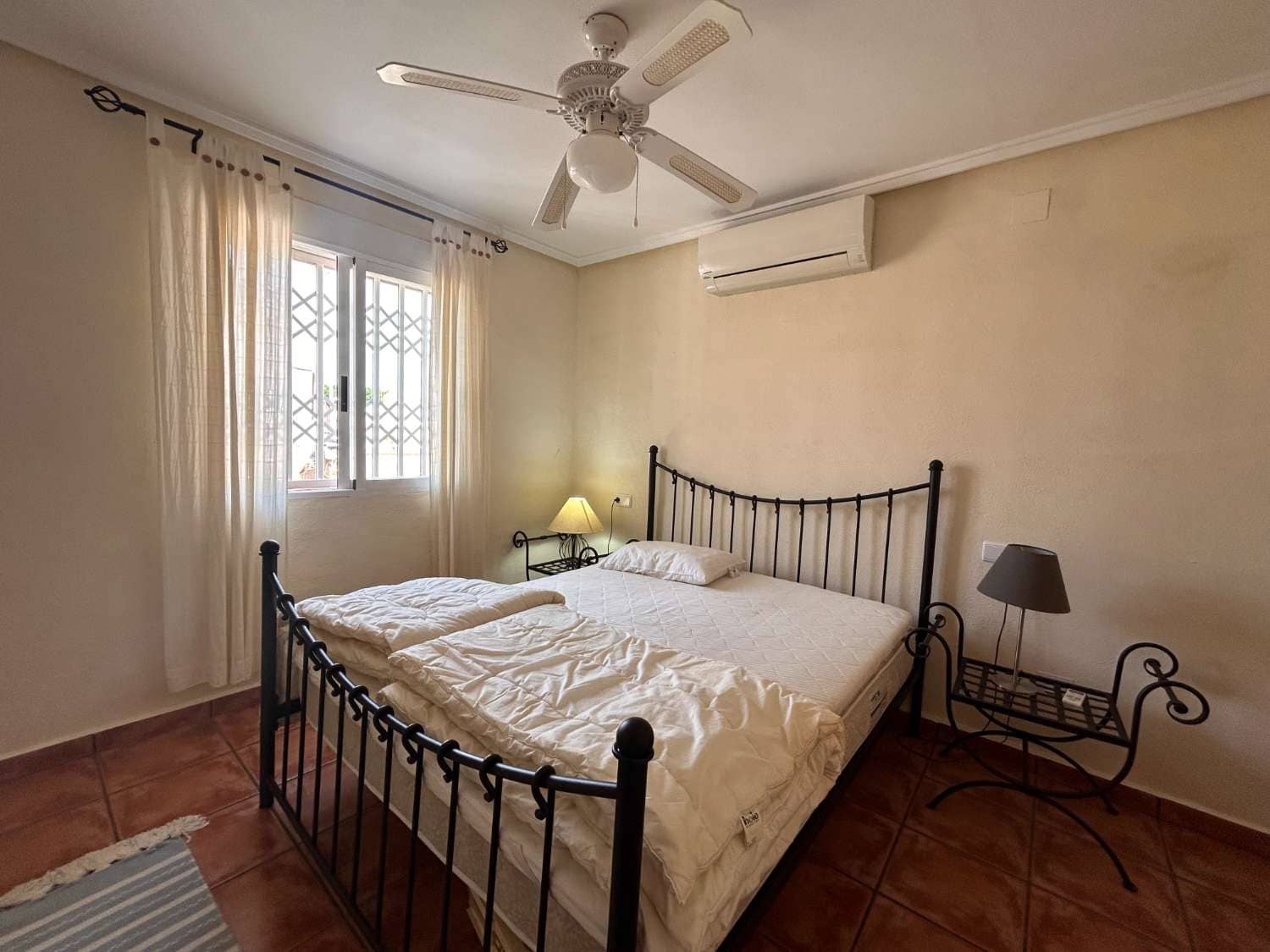 4 soveværelse Villa til salg i Orihuela med swimmingpool - € 359.000 (Ref: 9057333)