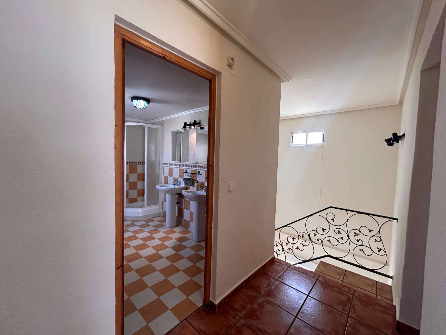 4 soveværelse Villa til salg i Orihuela med swimmingpool - € 359.000 (Ref: 9057333)