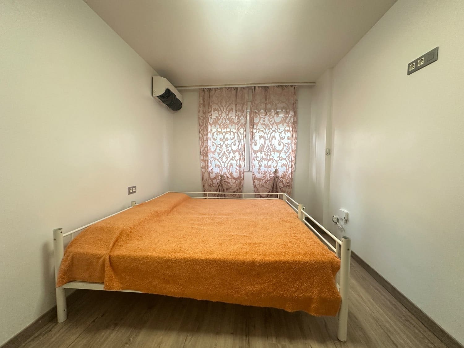 2 Zimmer Wohnung zu verkaufen in Torrevieja mit Pool - 189.000 € (Ref: 9062146)