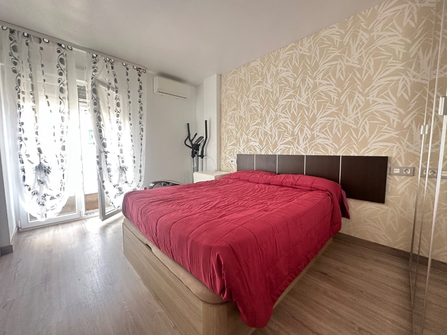 2 Zimmer Wohnung zu verkaufen in Torrevieja mit Pool - 189.000 € (Ref: 9062146)