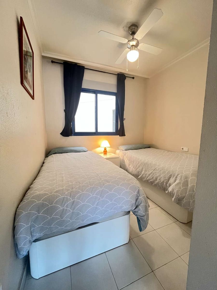 2 Zimmer Strandapartment zu verkaufen in Orihuela mit Pool Garage - 250.000 € (Ref: 9068643)