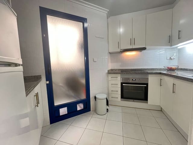 2 Zimmer Strandapartment zu verkaufen in Orihuela mit Pool Garage - 250.000 € (Ref: 9068643)