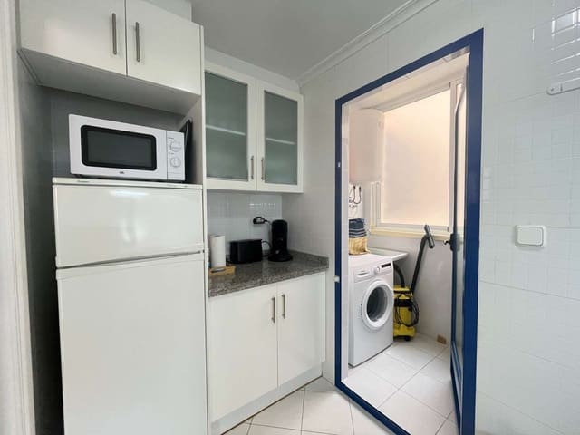 2 Zimmer Strandapartment zu verkaufen in Orihuela mit Pool Garage - 250.000 € (Ref: 9068643)