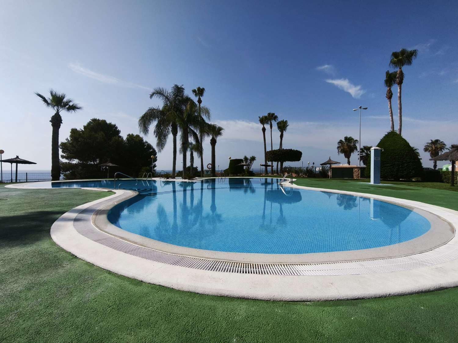 2 Zimmer Strandapartment zu verkaufen in Orihuela mit Pool Garage - 250.000 € (Ref: 9068643)