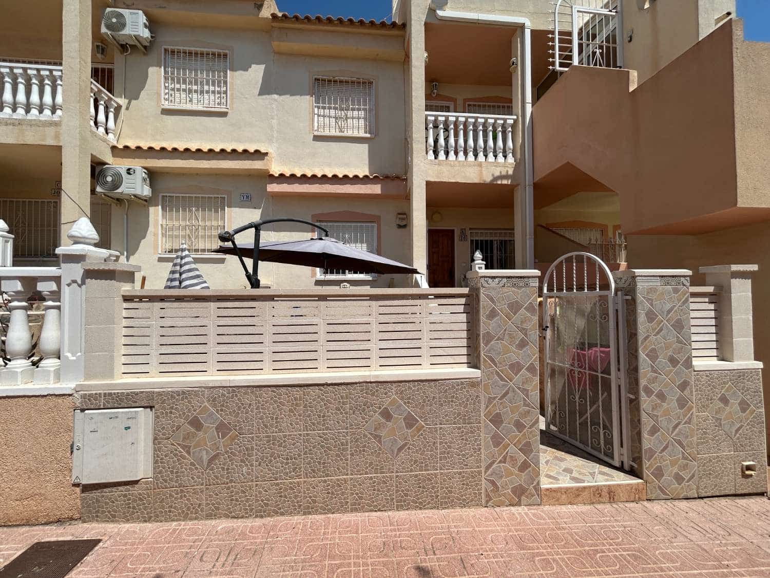 2 bedroom Apartment for sale in Orihuela with pool - € 132,000 (Ref: 9100497)