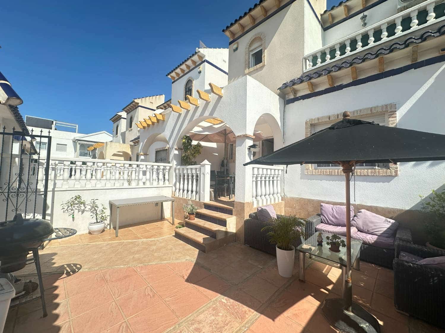 3 makuuhuone Asunto myytävänä paikassa Orihuela mukana uima-altaan - 169 900 € (Ref: 9100498)