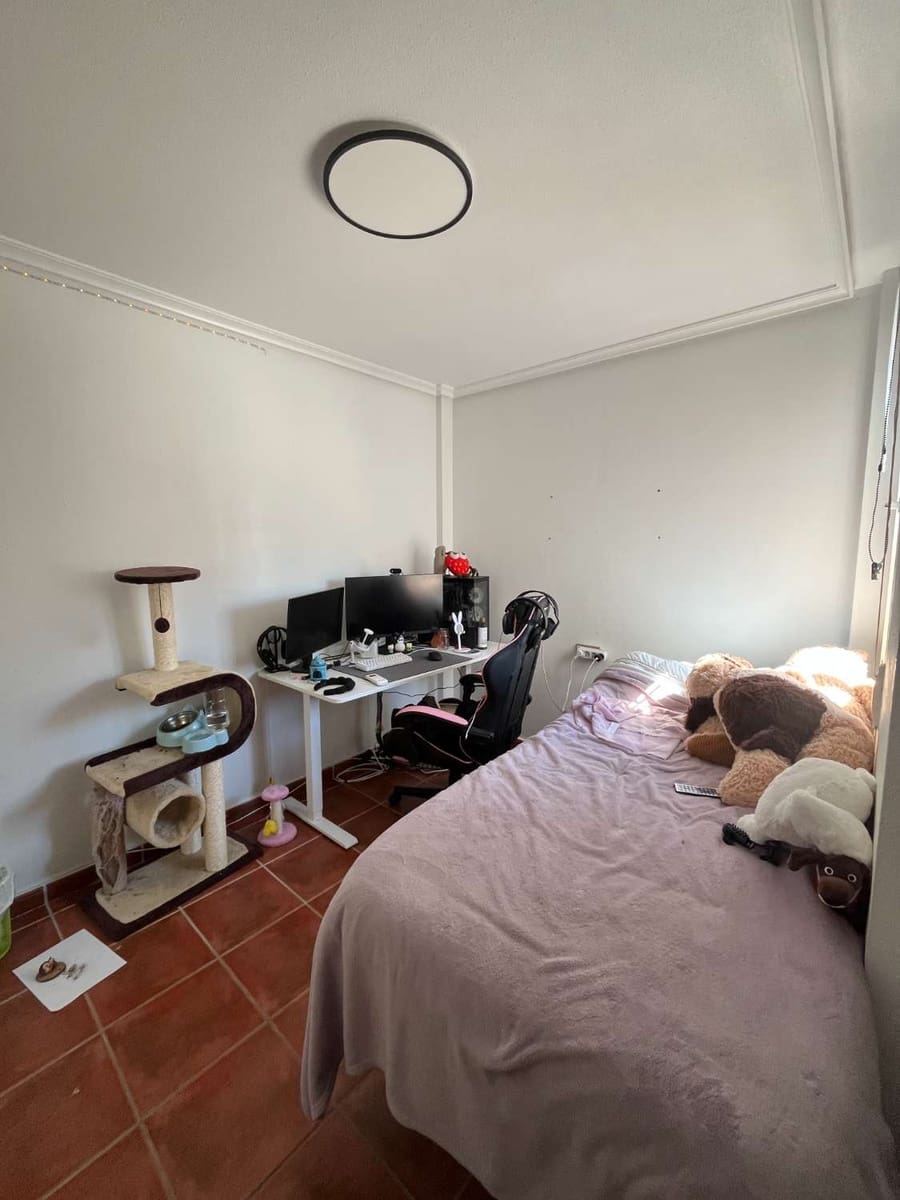 3 bedroom Flat for sale in Orihuela with pool - € 169,900 (Ref: 9100498)