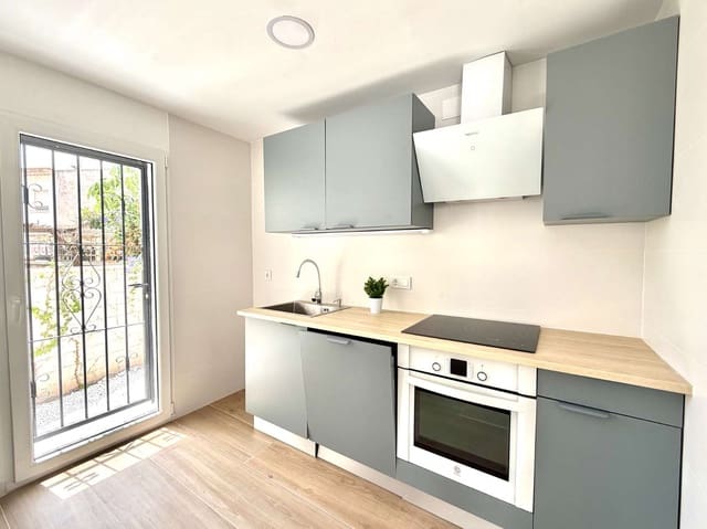 2 makuuhuone Asunto myytävänä paikassa Orihuela mukana uima-altaan - 185 000 € (Ref: 9136916)