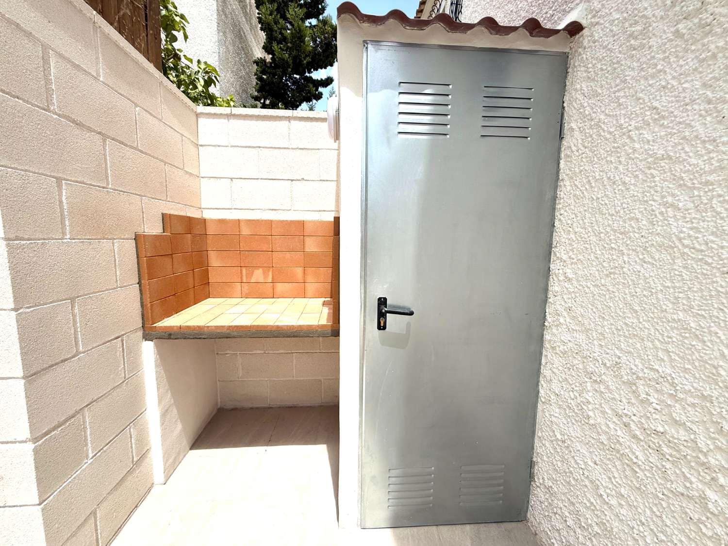 2 bedroom Flat for sale in Orihuela with pool - € 185,000 (Ref: 9136916)