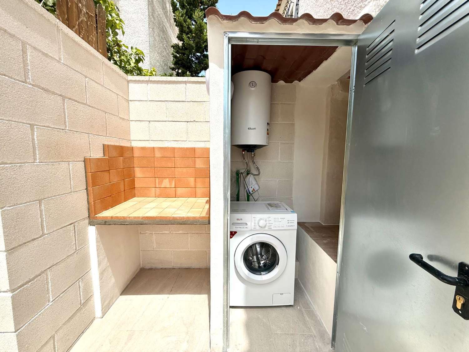 2 bedroom Flat for sale in Orihuela with pool - € 185,000 (Ref: 9136916)