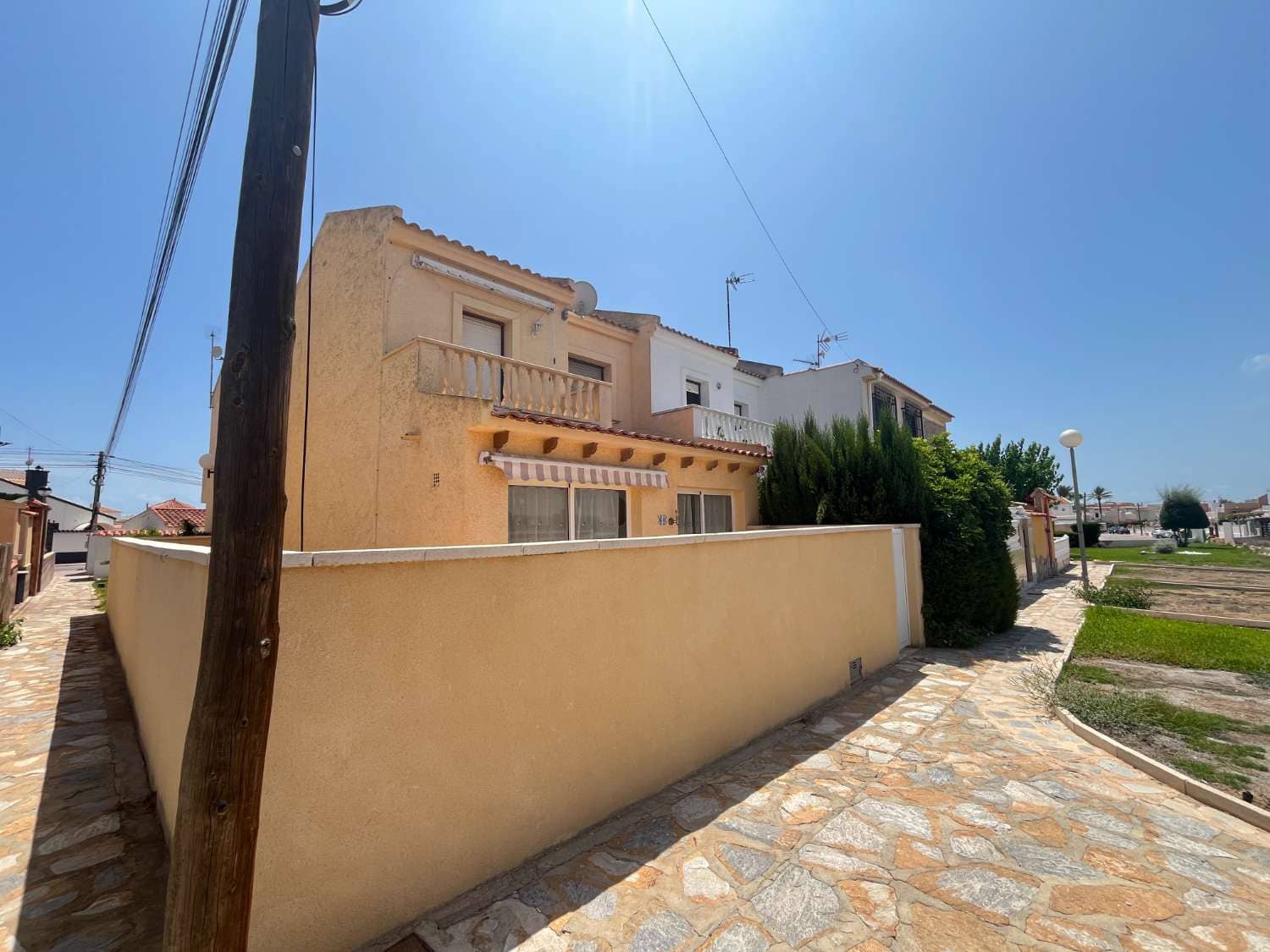 3 soverom Rekkehus til salgs i Orihuela med svømmebasseng - € 159 900 (Ref: 9146779)