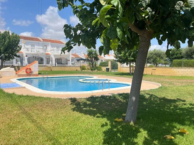 3 soveværelse Rækkehus til salg i Orihuela med swimmingpool - € 159.900 (Ref: 9146779)